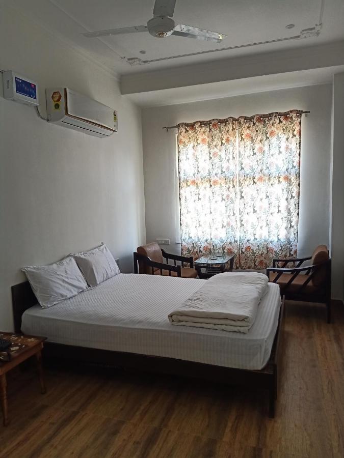 Hindupura Residency Hotel Савай Мадхопур Екстериор снимка