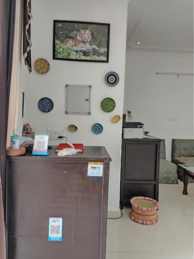 Hindupura Residency Hotel Савай Мадхопур Екстериор снимка
