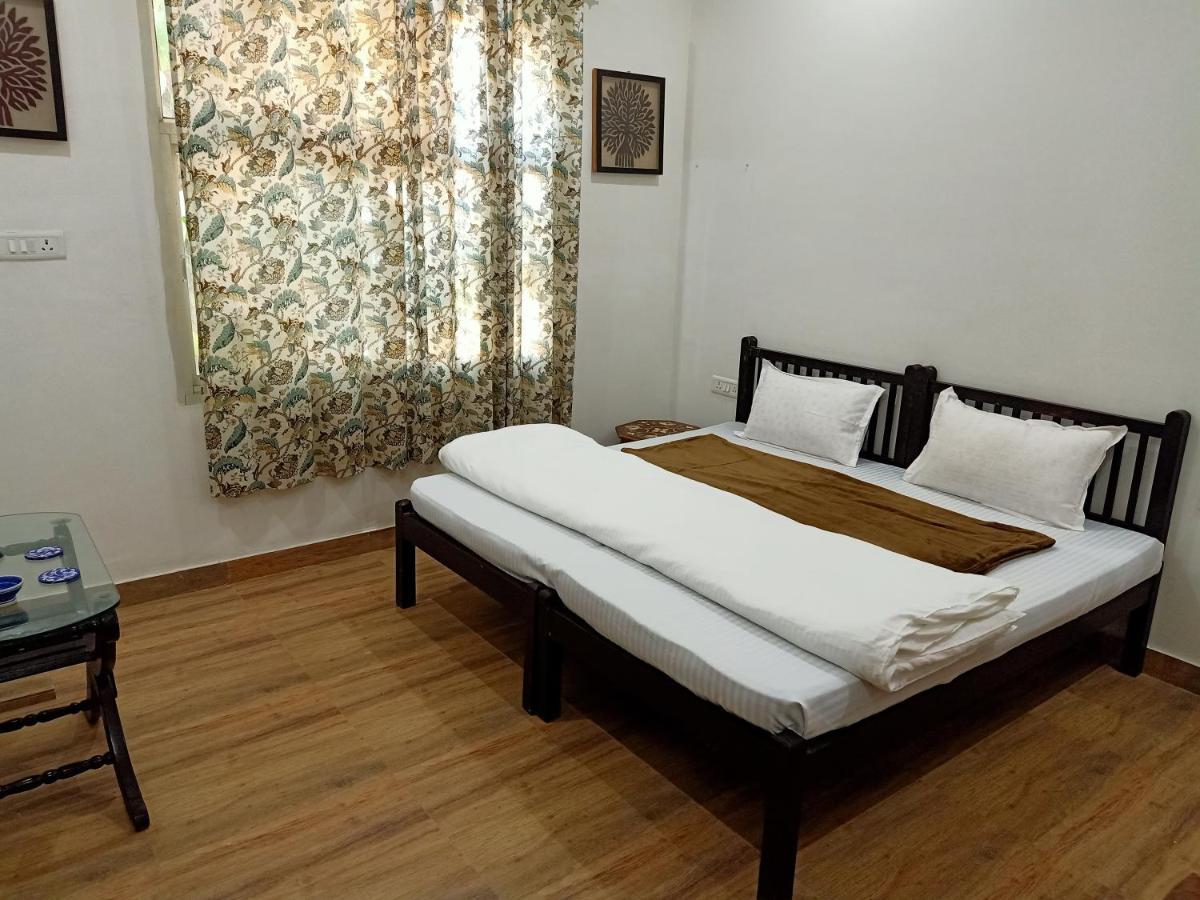 Hindupura Residency Hotel Савай Мадхопур Екстериор снимка
