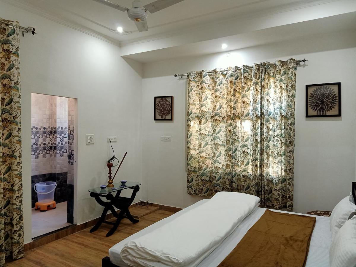 Hindupura Residency Hotel Савай Мадхопур Екстериор снимка