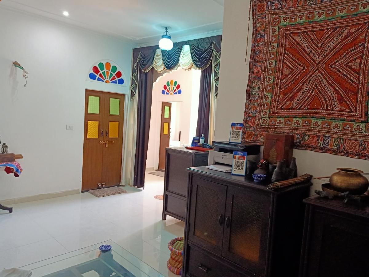 Hindupura Residency Hotel Савай Мадхопур Екстериор снимка