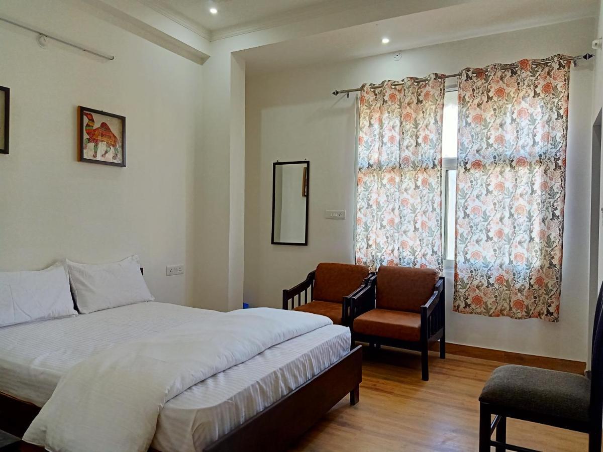 Hindupura Residency Hotel Савай Мадхопур Екстериор снимка